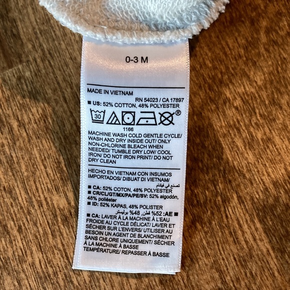 NEW Old Navy Baby Lady Bug Grey Sweatshirt 0-3 Months - Picture 7 of 9